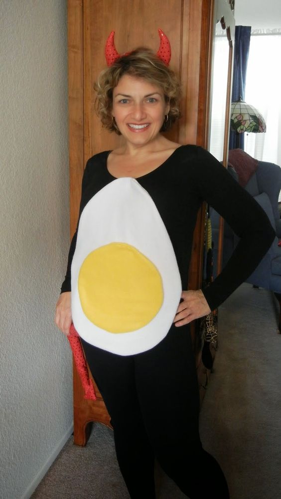 DIY deviled egg Halloween costume idea