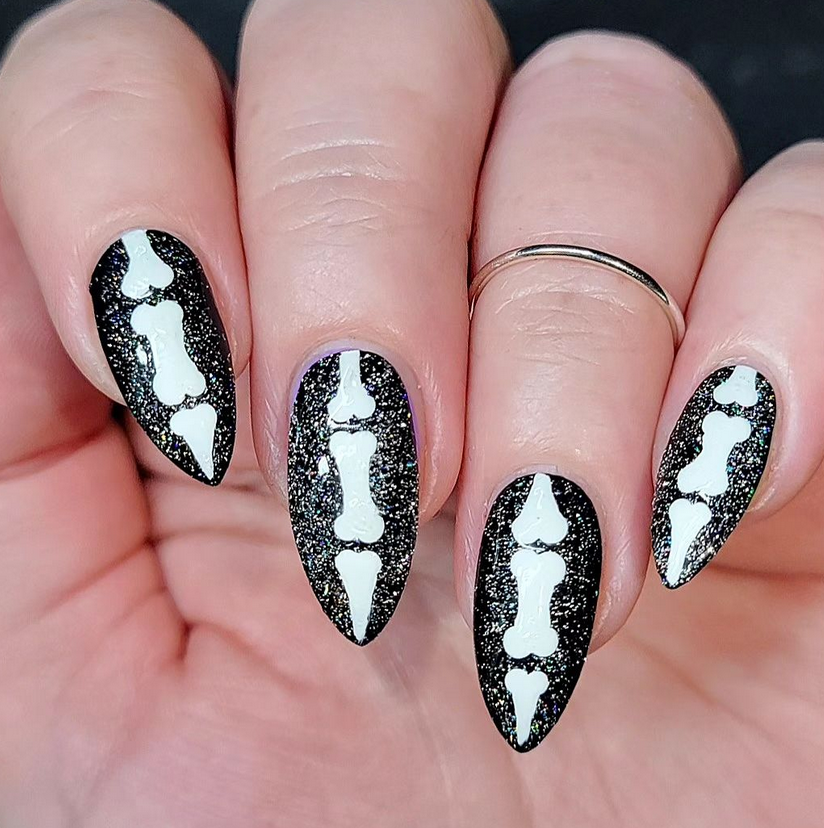 Black Halloween Nail Ideas