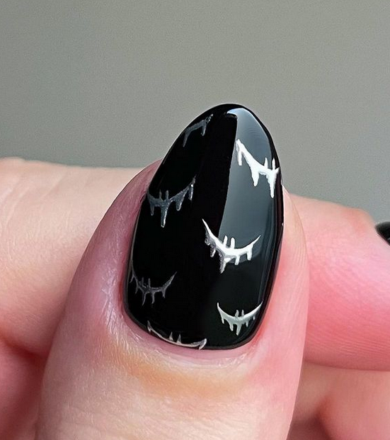 Black Halloween Nail Ideas