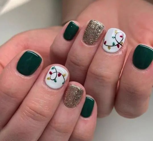 Short Christmas Nail Ideas