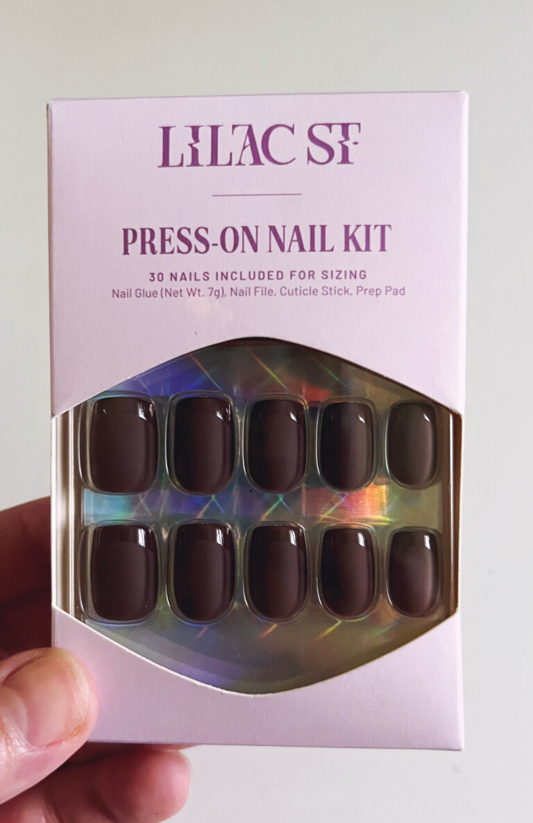 Lilac St. Press on nail kit