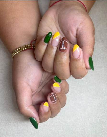 Game Day Nail Ideas