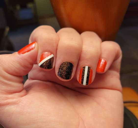 Game Day Nail Ideas