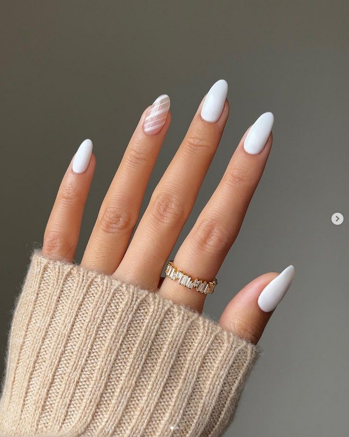 White Winter Nail Ideas